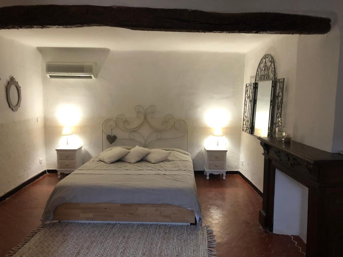 Moulin A Huile Chambre D'Hotes Vins-sur-Caramy Kültér fotó